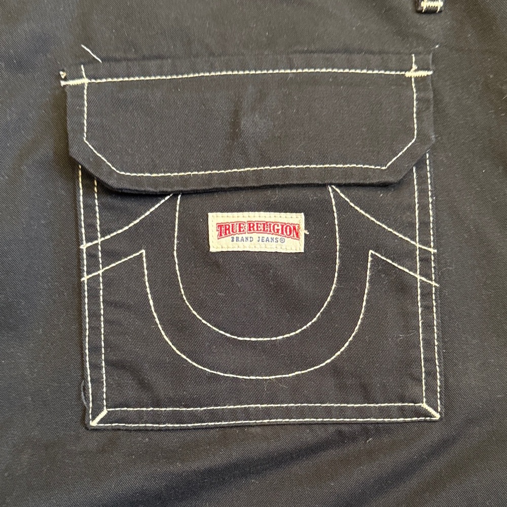 True Religion Black Cargo Pants with White Stitching Y2K - Picture 3 of 12